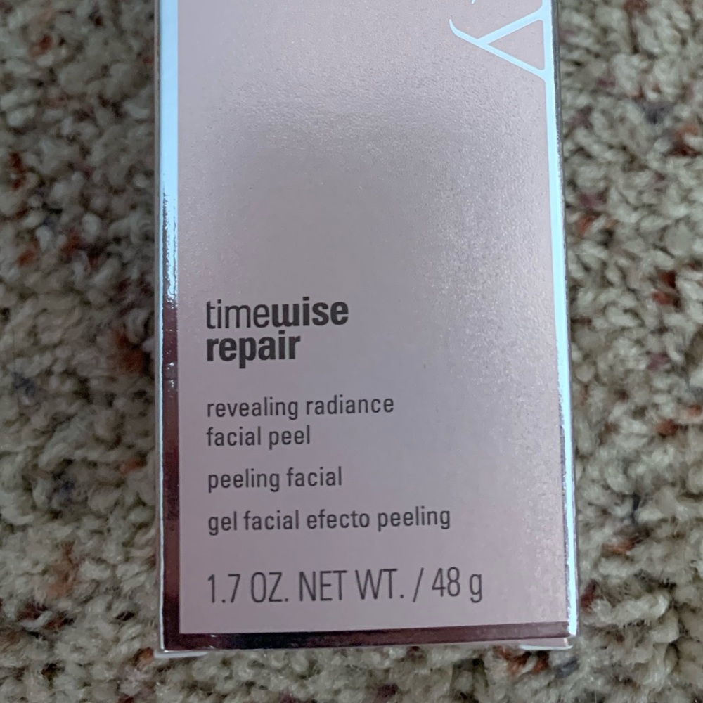 Timewise repair revealing radiance facial peel